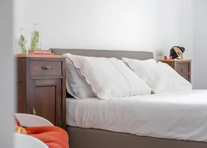 Iflat Wood And Marble Riverfront Apartament Rzym